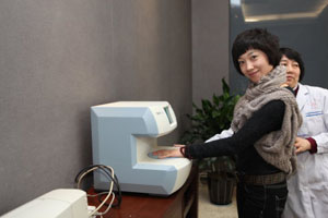 女士检测探花视频在线