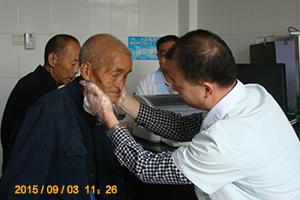 山东探花视频在线版播放免费观看为抗战老人李健峰免费体检