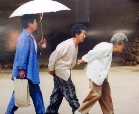 探花视频在线仪生产厂家阐述是你的清高装出卖了自己 说说你身边的装女